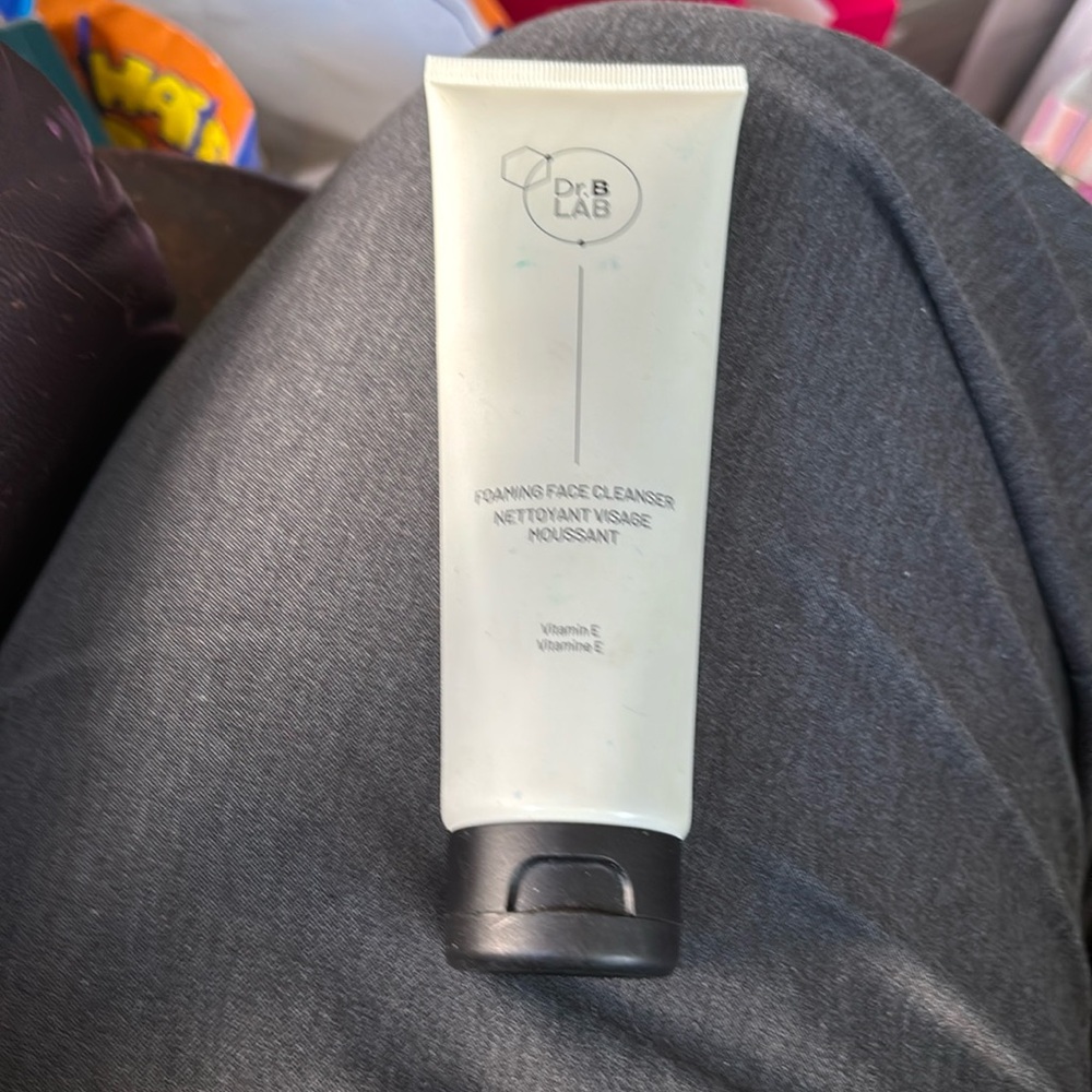 Dr B Lab Foaming Face Cleanser 125ml.  With Vitamin E.  New Sealed!